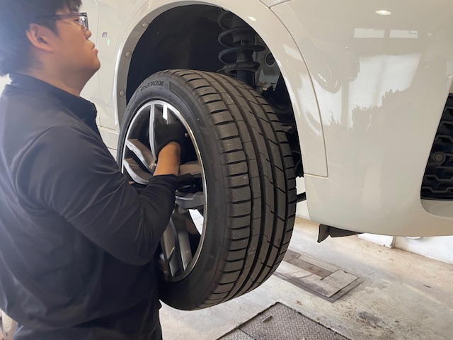 【BMWオーナー必見】法定24ヶ月点検だけじゃ不十分！？専門店BODENの車検が選ばれる理由